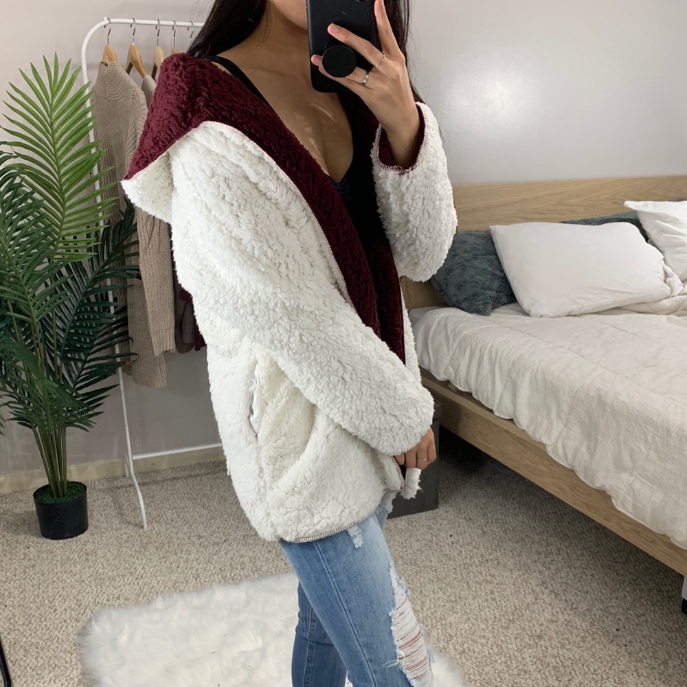 🆕 Burgundy White Reversible Teddy Jacket - Picture 8 of 8